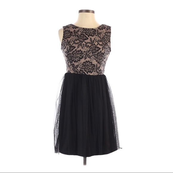 American Rag Cie Sleeveless Floral Lace Dress - Picture 1 of 10